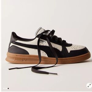 Puma Indoor Low-Top Sneakers W8